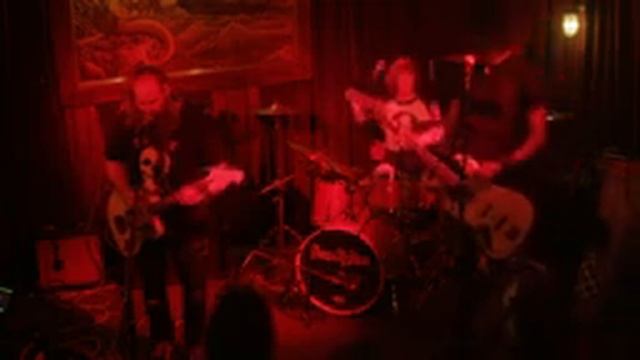 Friendly Bear's Groovy Gathering at The Redwood Bar смотреть онлайн