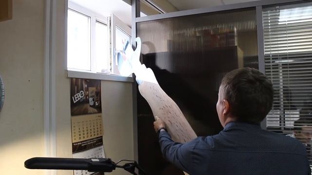 Как открыть окно консервным ножом? смотреть онлайн