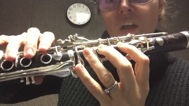 Chromatic Scale 1st Octave Clarinet Tutorial смотреть онлайн