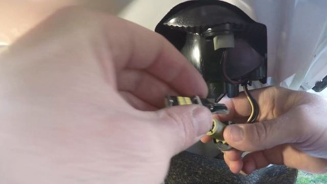 Installing LED Reverse lights on 2018 Chevy Cruze смотреть онлайн