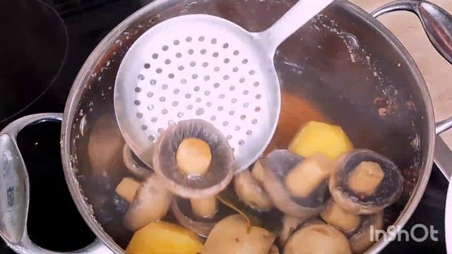 Крем суп из шампиньонов со сливками @valentina-foodblogging смотреть онлайн