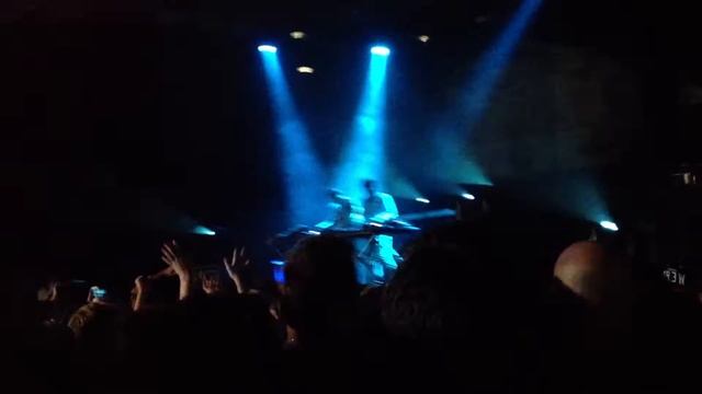 Wandering Passport heads to Barcelona смотреть онлайн