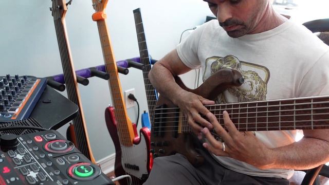 Boss RC202 Improvised Live Looping Performance Sept 19 смотреть онлайн