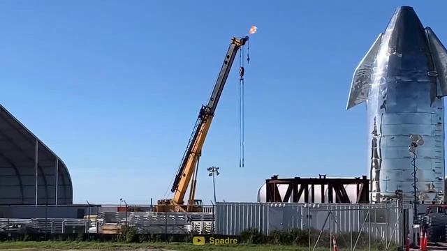 A Look Inside the Latest Starship from SpaceX смотреть онлайн