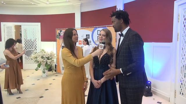 Тотуом Камерунский и Наталья Волкова - ведущие премии «Dora awards selebrity» смотреть онлайн