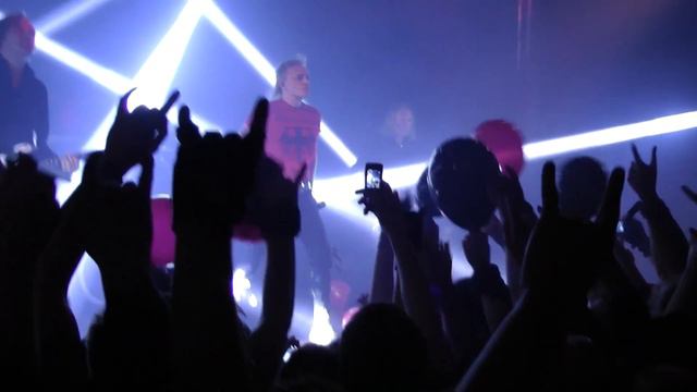 Алиса - Время менять имена (Клуб Космонавт 24.12.2011) смотреть онлайн