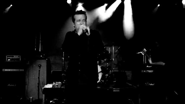 John Garcia & The Band of Gold - Tangy Zizzle смотреть онлайн