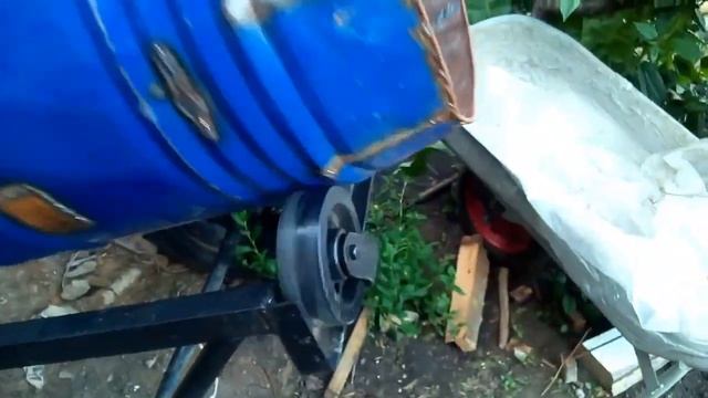 Переделка самодельной бетономешалки. Alteration of a homemade cement mixer смотреть онлайн
