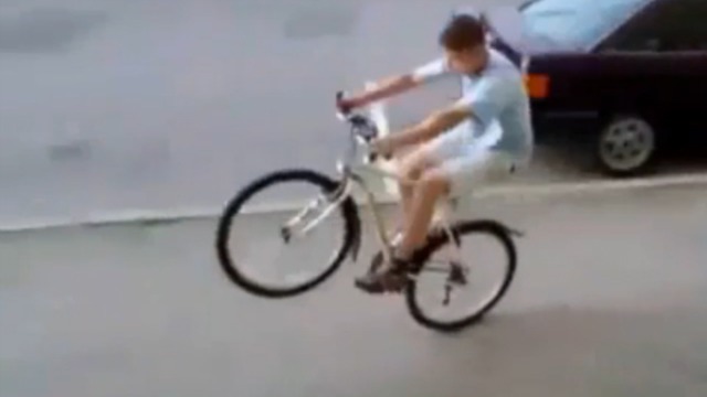 Подборка падений с велосипедов смотреть онлайн