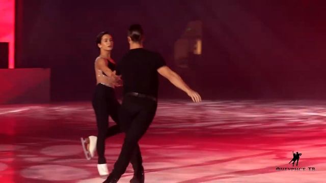 Ксения Столбова и Федор Климов.Magic on Ice (04.09.2016) смотреть онлайн