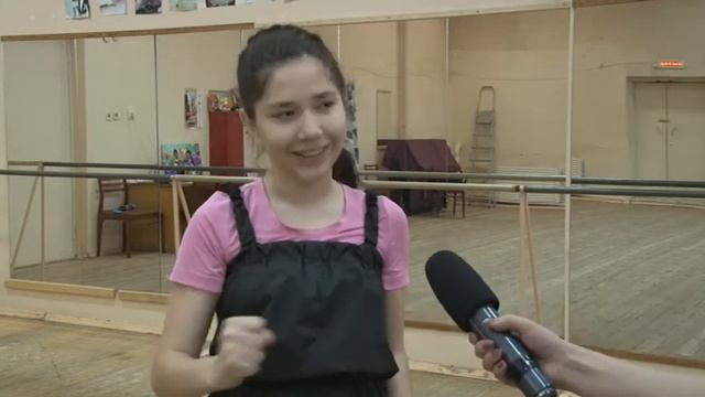 Лена пережила кому и реанимацию, но выкарабкалась, чтобы танцевать на сцене смотреть онлайн