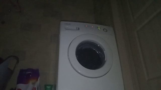 Стиральная машина Samsung P1271 Стирка Черных вещей (2/3)