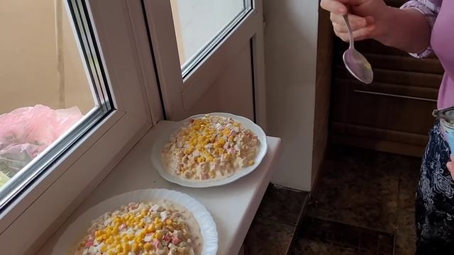 ?Поздравляем бабушку Свету с ДНЁМ РОЖДЕНИЯ??Андрей выбирает цветы? смотреть онлайн