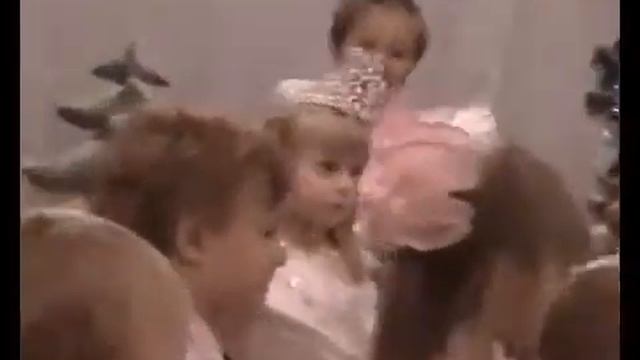 Новый год 2010 Детсад 10 Бабочка Мытищи смотреть онлайн