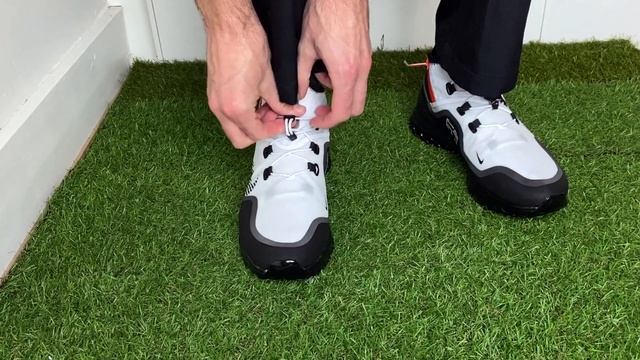 NIKE AIR ZOOM INFINITY TOUR SHIELD GOLF SHOES - First Look at these specialist winter golf shoes смотреть онлайн