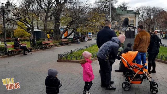 Одесса. Украина. Дерибасовская, Горсад. Пешеходная прогулка по Дерибасовской смотреть онлайн
