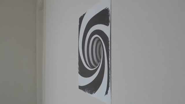 Как нарисоваать в глубину 3D спираль?