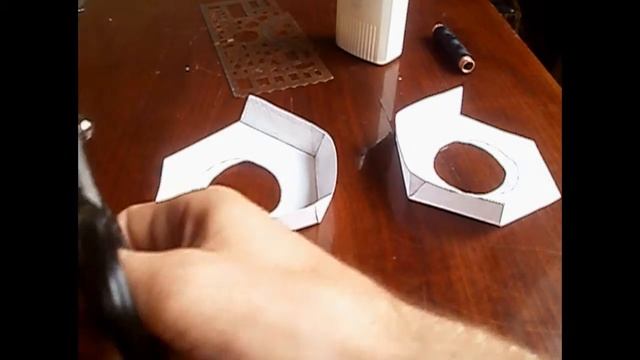 Как сделать иллюзию из бумажных гаек смотреть онлайн