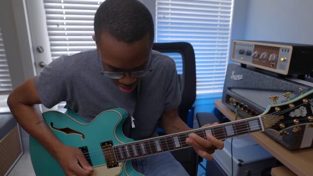 Why Guitar Players Choose Tube Amps Over Solid State Amps смотреть онлайн