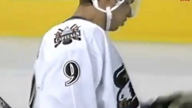Dainius Zubrus goal #20 of the season vs Lightning (15 feb 2007) смотреть онлайн