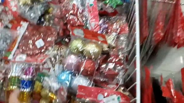 ВЛОГ. Ёлочные игрушки,подарки и украшения !!! Ходим по магазина и выбираем новогодний декор. смотреть онлайн