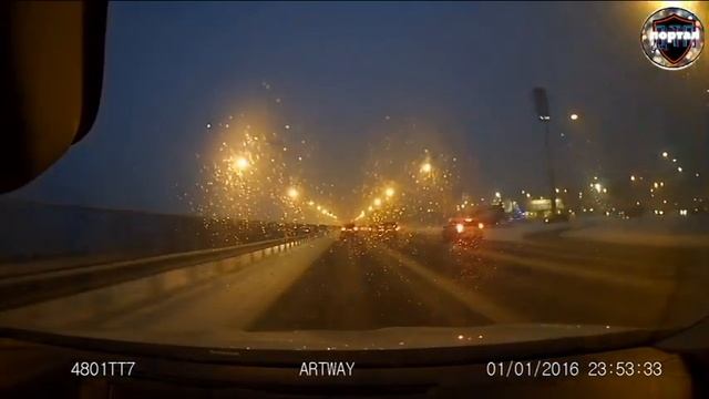 Происки зимы: небольшая заварушка из 4 машин на МКАД в Минске смотреть онлайн