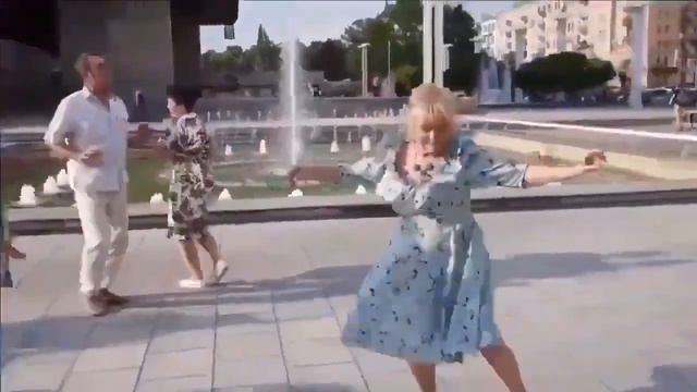 А ТЫ КУКУЙ,КУКУШКА!!!НАКУКУЙ ДОЛГИХ ЛЕТ НАМ ЛЮБИТЬ!!! 3 смотреть онлайн