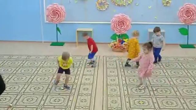 Музыкальная игра "Шарики" смотреть онлайн