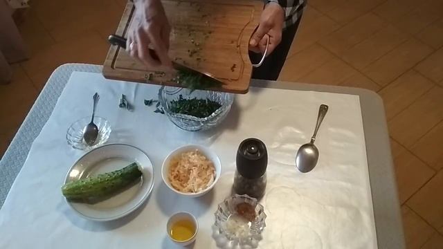 Салат из лебеды