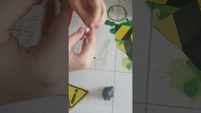 Урок. Как слепить снеговика из пластилина. смотреть онлайн