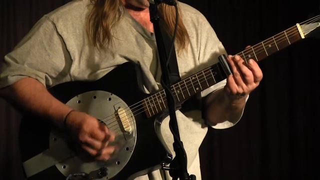 Iowa Resonator Guitar Company: The Mill June 2013 смотреть онлайн
