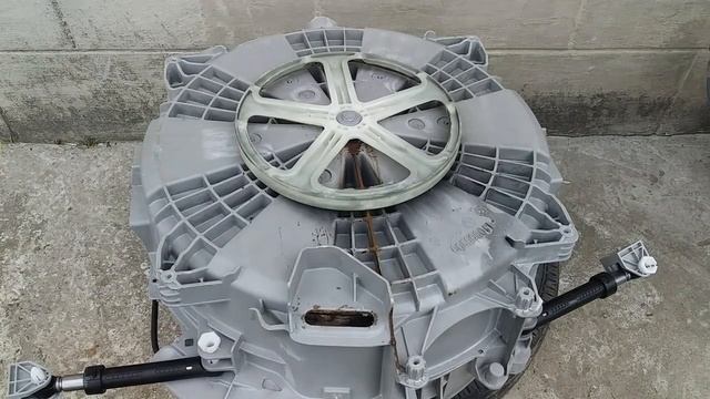 Стиральная машина Electrolux сильно гудят подшипники.Решено! смотреть онлайн