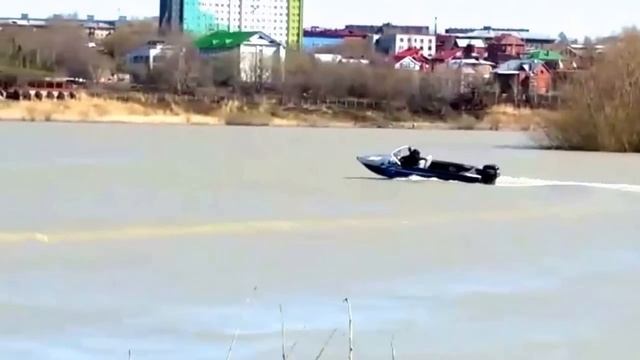 Лодка Обь-1 Yamaha 40  р.Иртыш