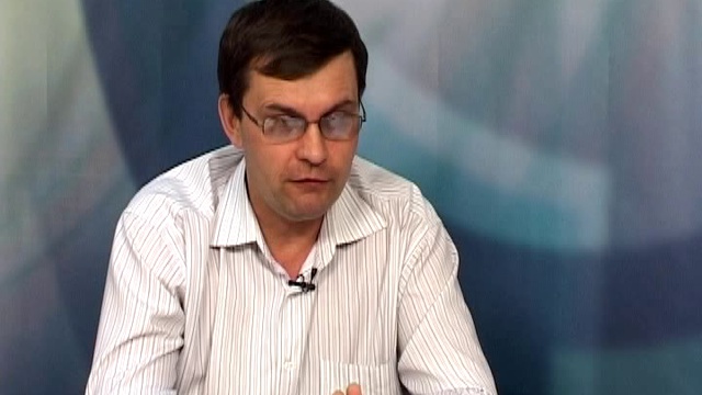 Виктор Шохрин: "Футболом должны заниматься профессионалы"