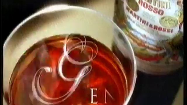 SPOT MARTINI ROSSO смотреть онлайн