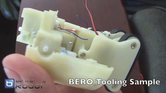 Десятисантиметровый робот Bero смотреть онлайн