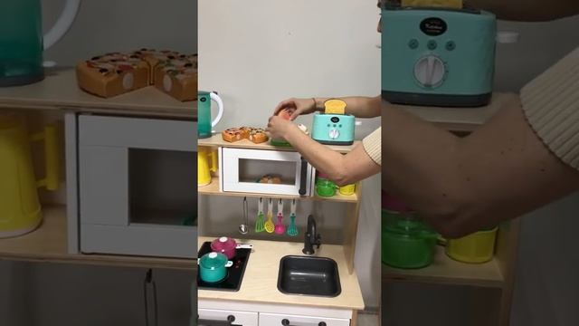 Детская кухня из ИКЕА смотреть онлайн