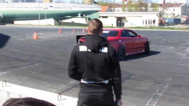 Дрифт Toyota Mark2. Royal Auto Show 2016. смотреть онлайн