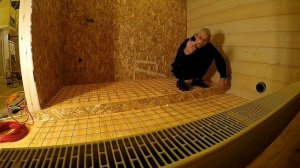 Подиум для душевой кабины из пеноплекса. Дополнительный санузел в деревянном загородном доме.