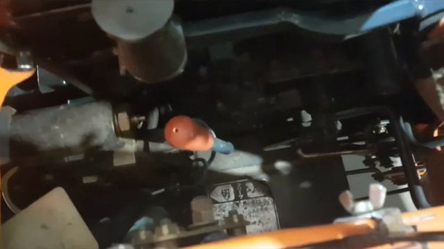 Органы управления на японском тракторе Kubota BS-16 смотреть онлайн