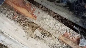 Заделывание проема между фундаментом и первым венцом..mp4