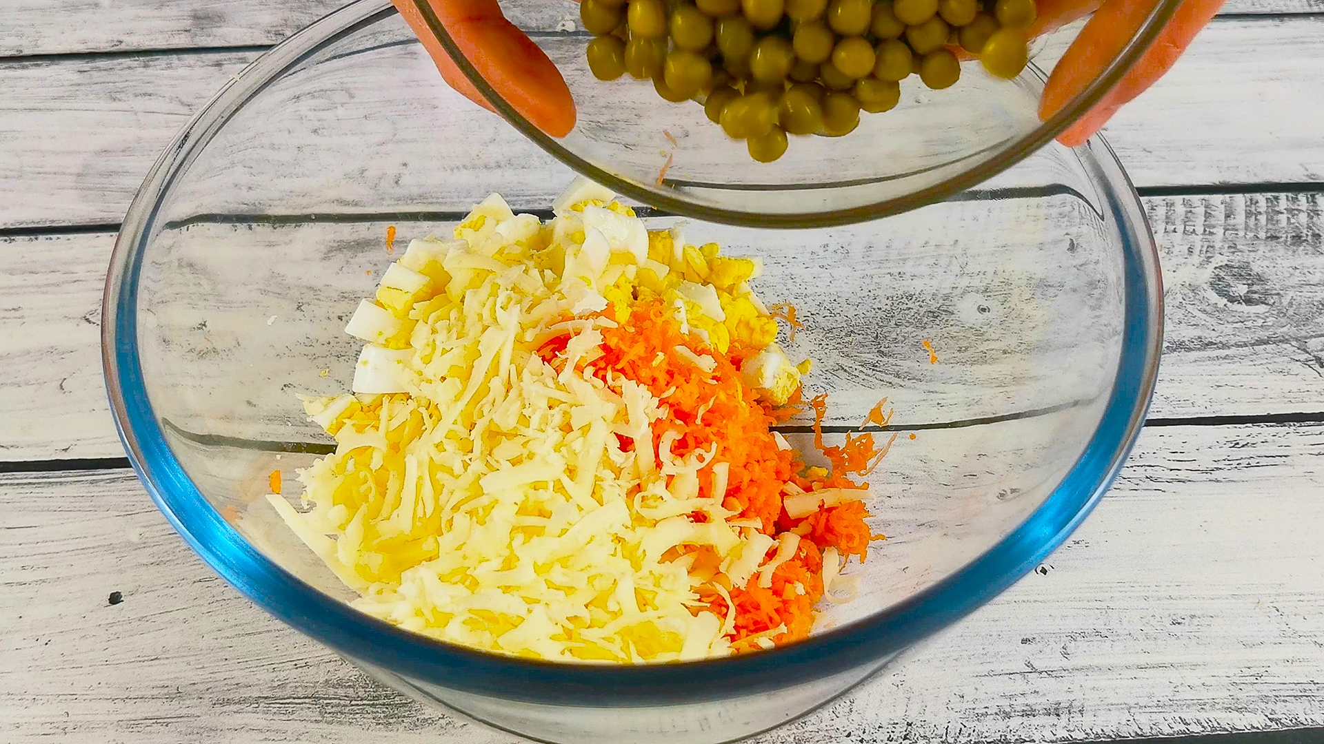 Бюджетный салат из горошка на скорую руку смотреть онлайн