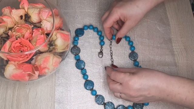 Распаковка посылки с украшениями. смотреть онлайн