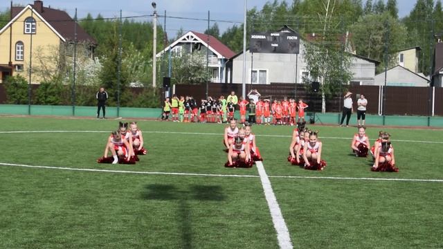 Команда CHEER DANCE "Grand Pas" на Стадионе "Энергия" смотреть онлайн