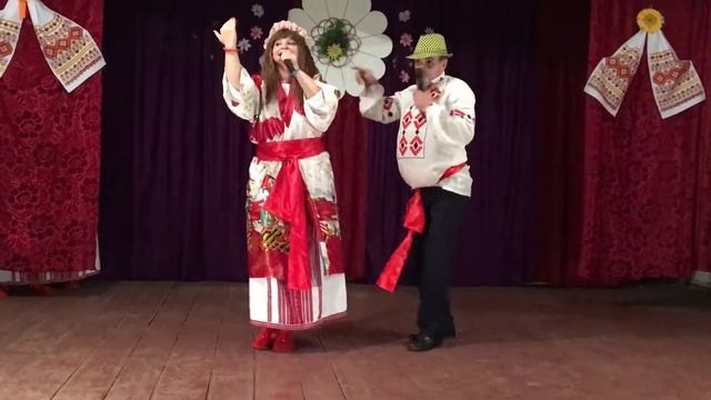 Сорочинская ярмарка Песня А она зовёт до спальни в исп. Анастасии Заиченко и Алексея Остащенко смотреть онлайн