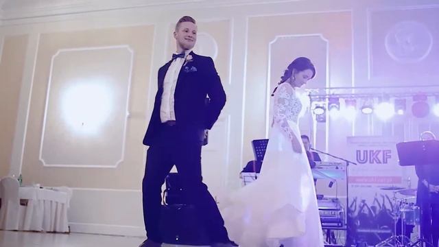 Pierwszy Taniec - The Second Waltz Dmitri Shostakovich