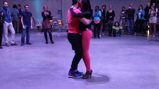 Workshop Kizomba avec Isabelle et Félicien смотреть онлайн