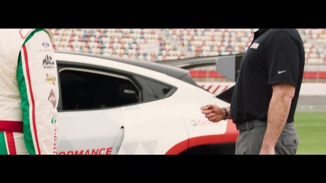 Ryan Newman vs Chris Buescher: Driving for Change in a Ford Mustang Mach-E 1400 | Castrol® смотреть онлайн
