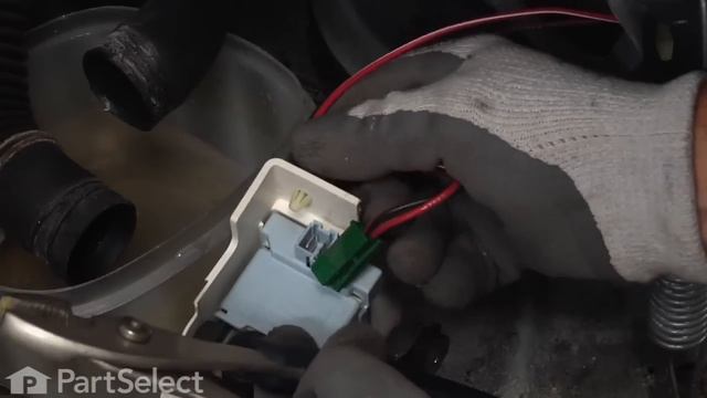 Washing Machine Repair - Replacing the Drain Pump & Motor (Frigidaire Part # 137108100) смотреть онлайн