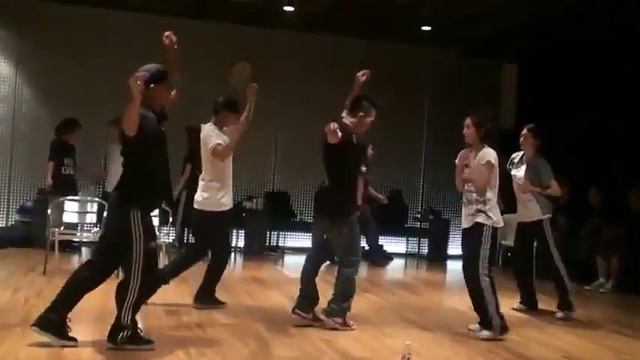 Taeyang - I Need A Girl Mirrored Practice